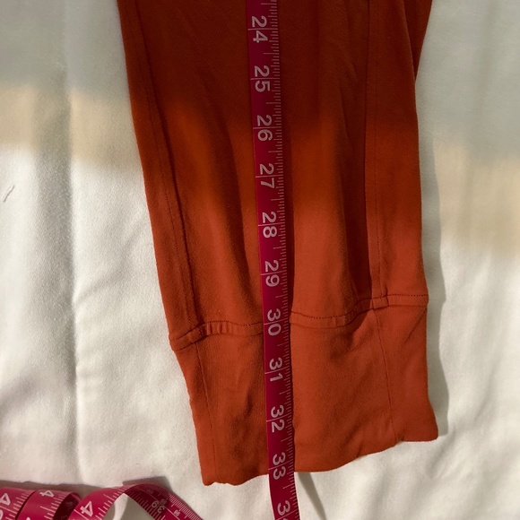 Lululemon Cropped Joggers - Picture 3 of 3